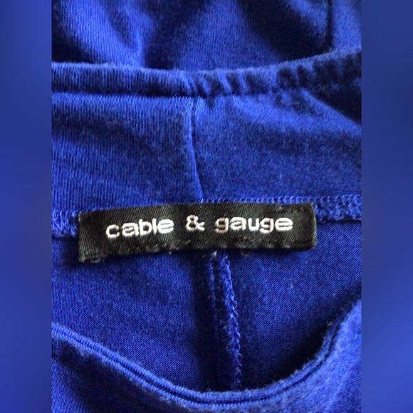 Cold Shoulder Long Sleeve Cable & Gauge Top, Sz. L - Picture 3 of 3